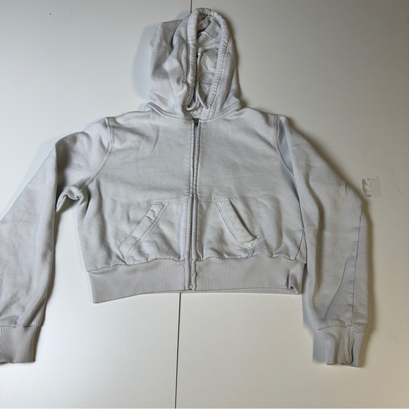 Hollister Jackets & Blazers - Hollister Cropped Hoodie White Womens Small Soft Pullover Sweatshirt
